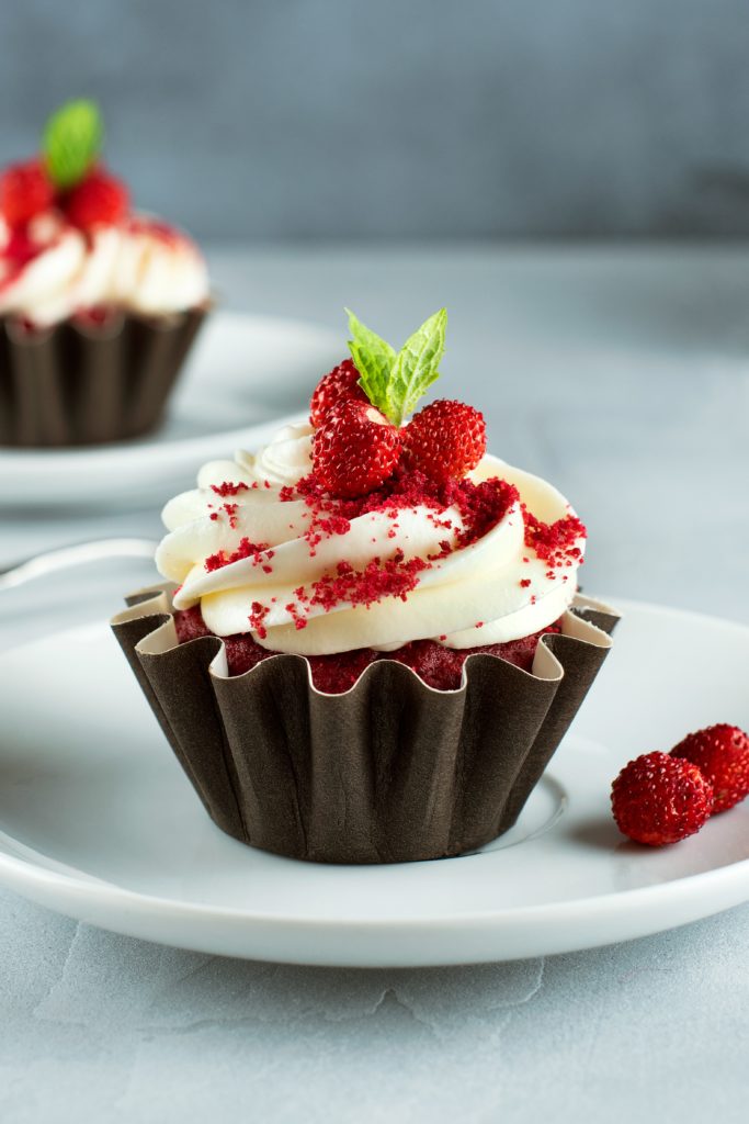 berry-cupcake-dairy-product-2525682 berry-cupcake-dairy-product-2525682